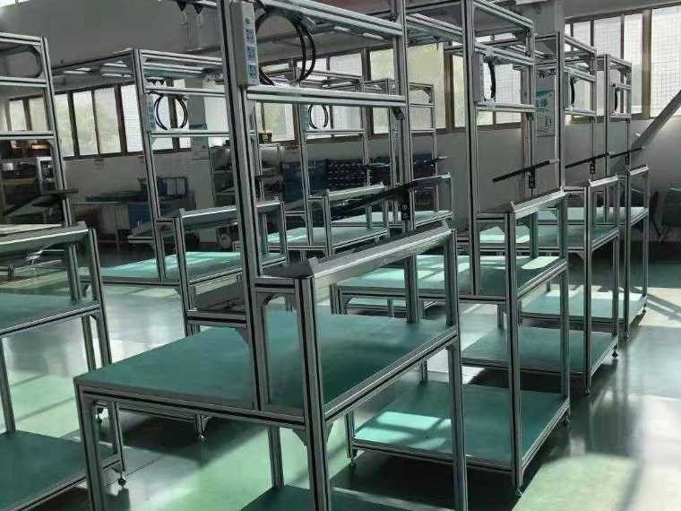 鋁型材工作臺(tái)受市場歡迎的原因有哪些？